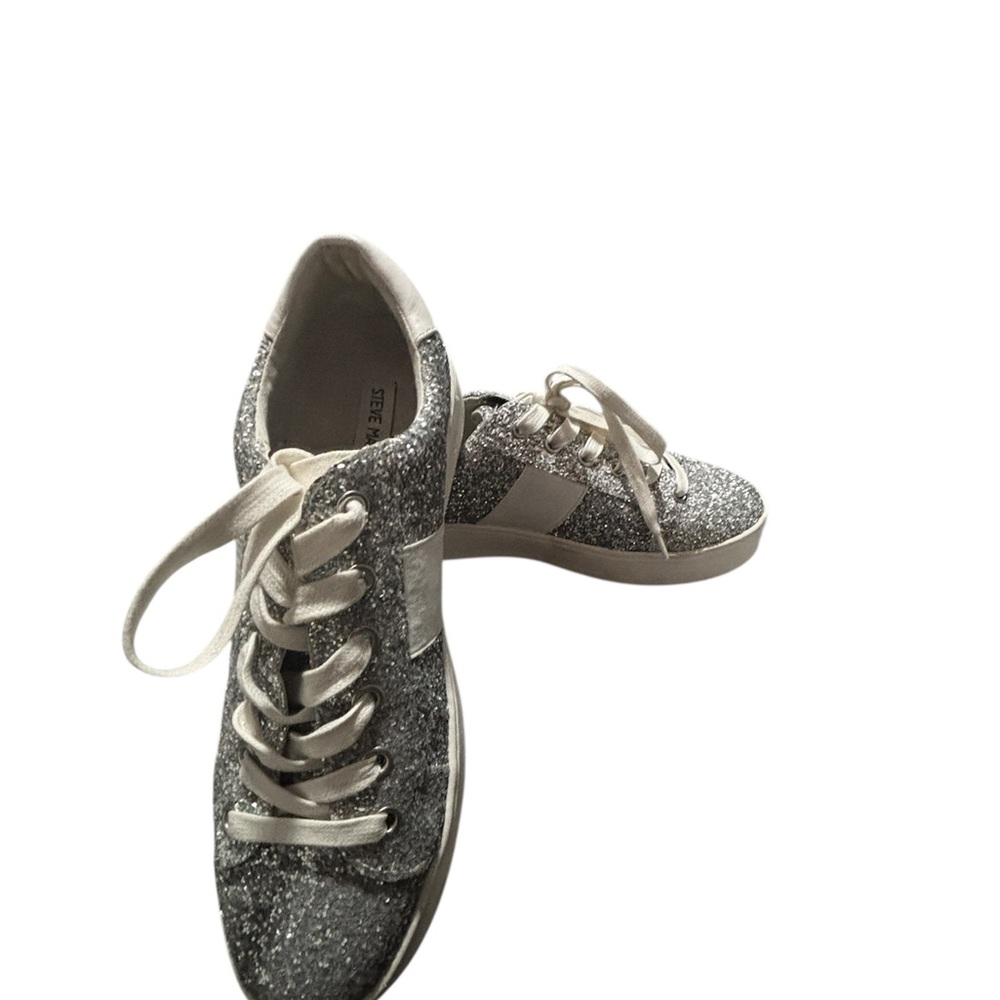 Silver glitter Steve Madden women’s trainers #glitterkicks